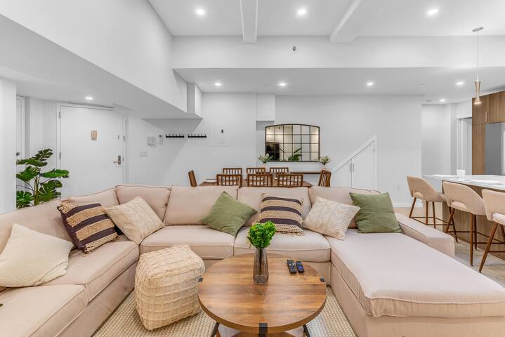 Huge 3 bedroom 2 bathroom Apartment in Chelsea gallery image 3