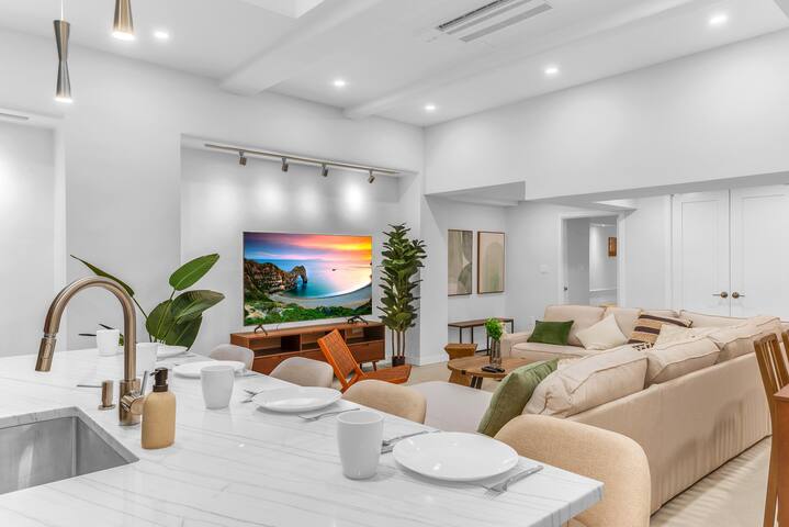 Huge 3 bedroom 2 bathroom Apartment in Chelsea gallery image 5