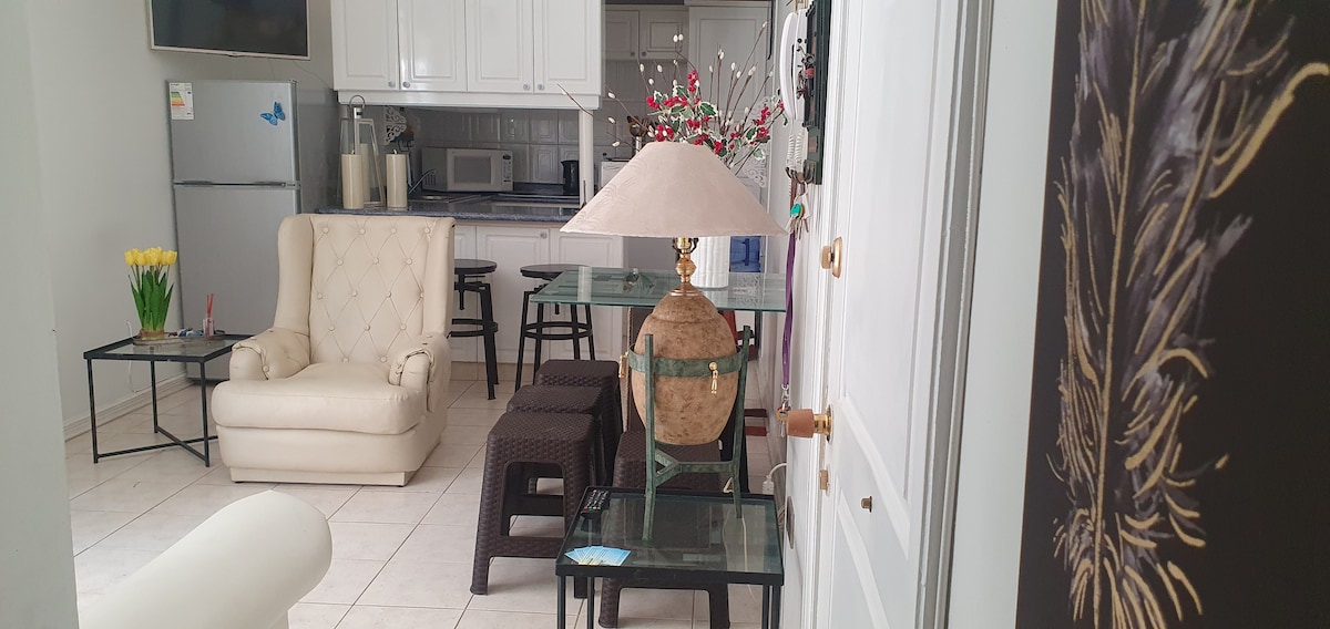 ENTRADA AL DEPARTAMENTO