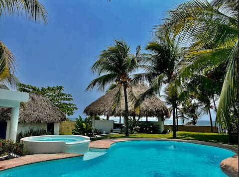 Casa Cafe Del Mar Oceanfront Stay