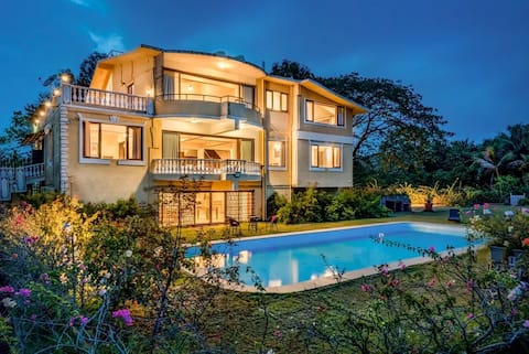 4-BR Pool Villa, Game Room| Bar| Lounge | nr. Awas
