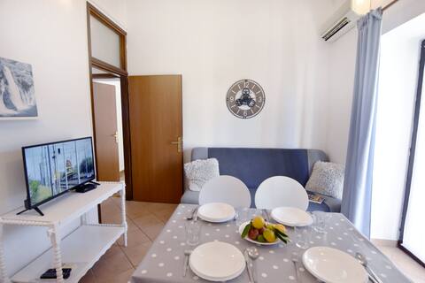 Popular Airbnb listing: Silva apartment on the ground floor with a garden in Bašanija