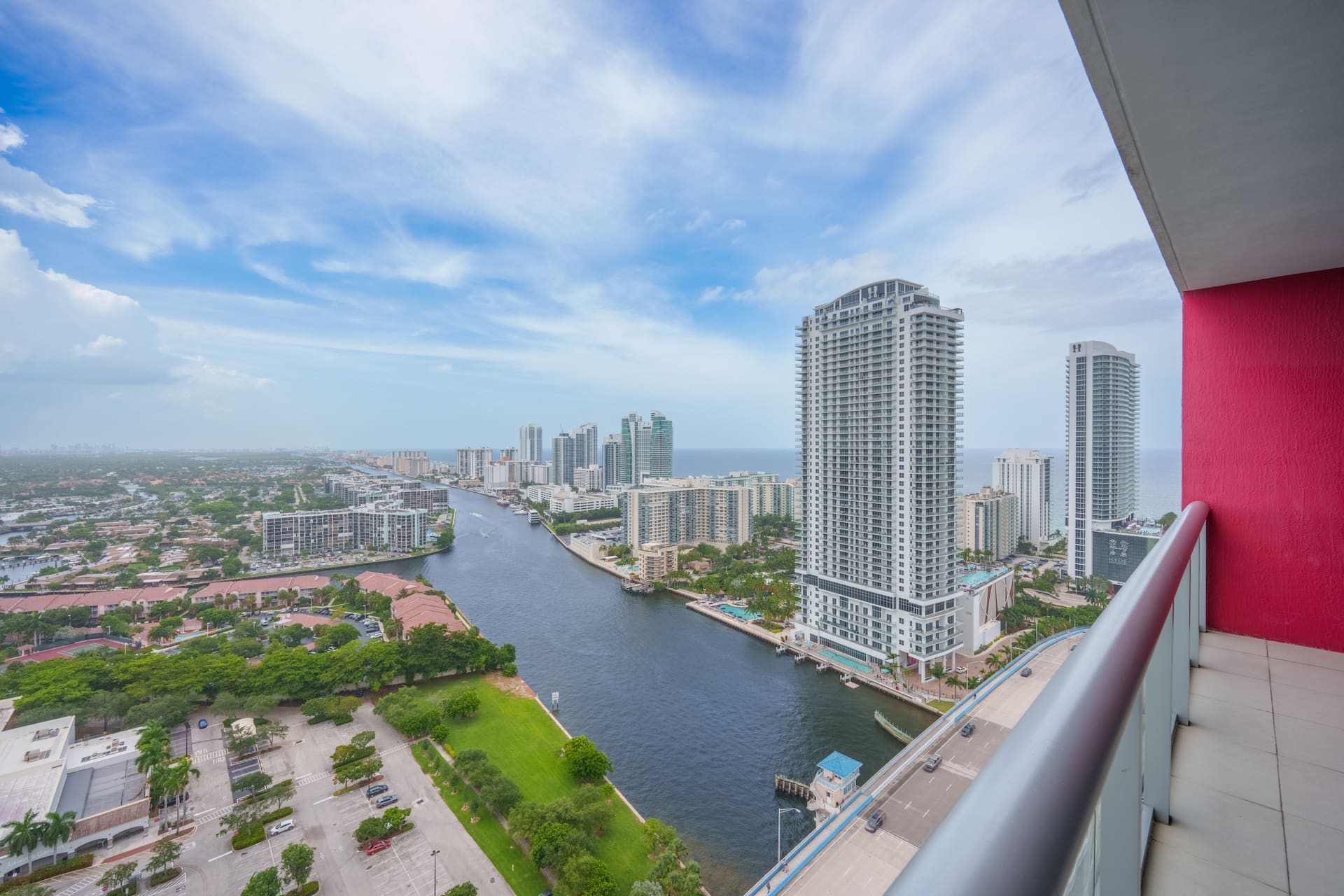 BeachWalk Resort penthouse 2 bed 2 bath 31 floor — photo 4