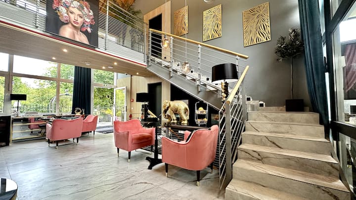 Luxus Villa, 10 Zimmer, 9 Bäder, Swimmingpool! - Teltow
