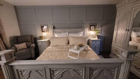 The Nest with Luxury Hot Tub