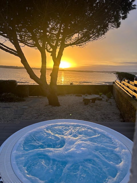 Villa Les Dunes by the sea, with Jacuzzi