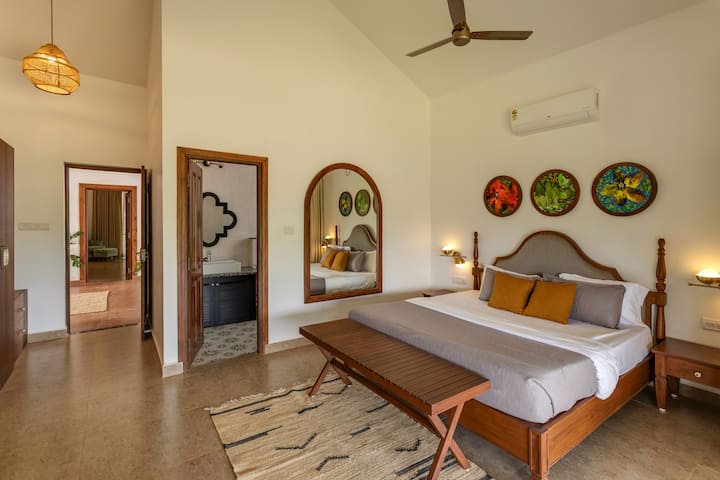 ✨Step into comfort and calm in this elegant ensuite bedroom.
Natural tones, high ceilings, and thoughtful details create the perfect retreat after a sun-kissed day in Goa✨