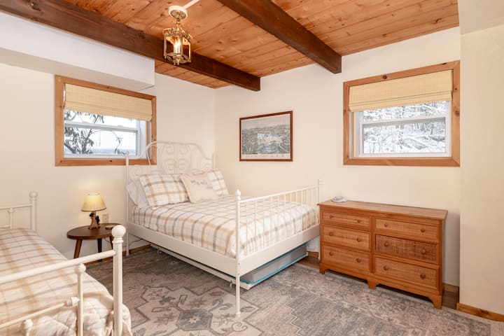 საძინებელი 4