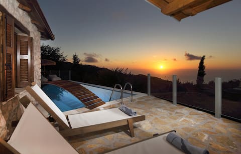 Superior Bungalow with pool