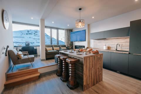 Annonce Airbnb populaire: 100 m from the Slopes, Mountain View, 4 - 8 People à Tignes