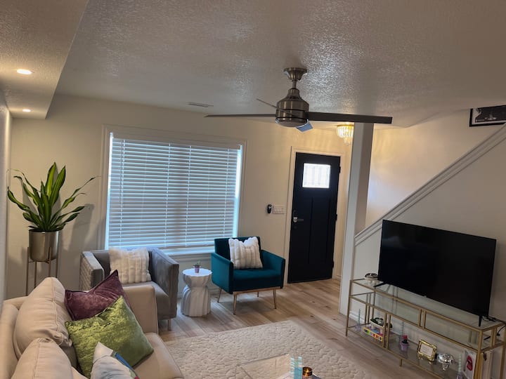 Moplex: Luxury Townhome - Bentonville, AR