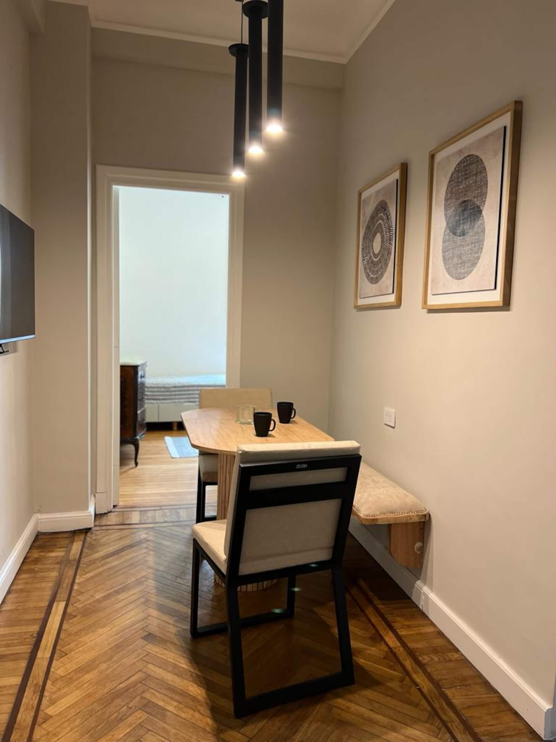French-style two-bedroom apartment in San Nicolás