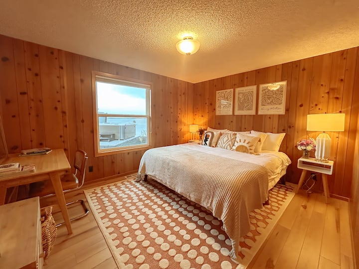 Spálňa 3 s vyhradeným pracovným priestorom