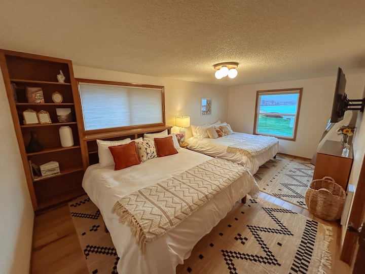 Spálňa 2 s dvoma lôžkami + televízorom