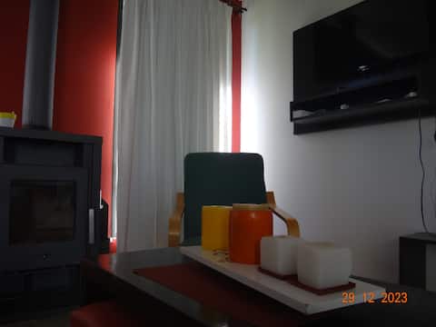 Airbnb con mejor rendimiento: Casa Roja pool large park 4 guests en Atlántida