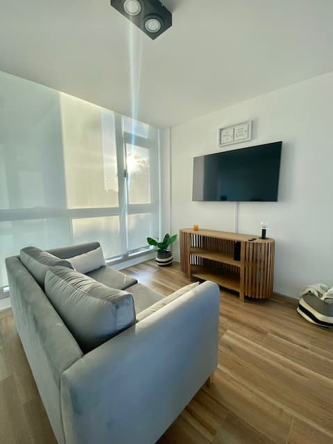 Successful Airbnb property: Sensational 3 bedroom apartment with parking in Playa Grande in Playa Grande