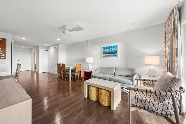 ¼ mile to Kam 1 Beach, Renovated 3BR Resort Apt. gallery image 2