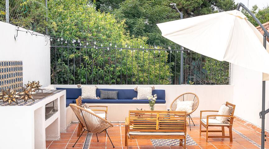 Beautiful house in Condesa: 2 terraces/ 8bd gallery image 3