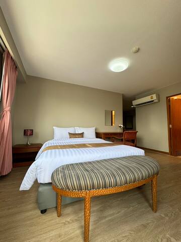 4 BR 350 sqm Appt-Thong Lor