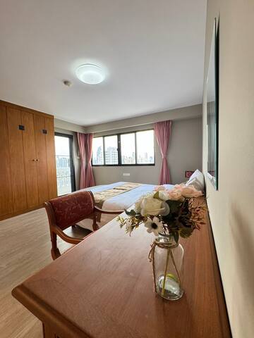 4 BR 350 sqm Appt-Thong Lor gallery image 2