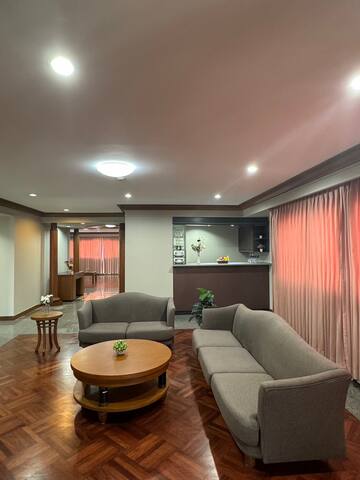 4 BR 350 sqm Appt-Thong Lor gallery image 4