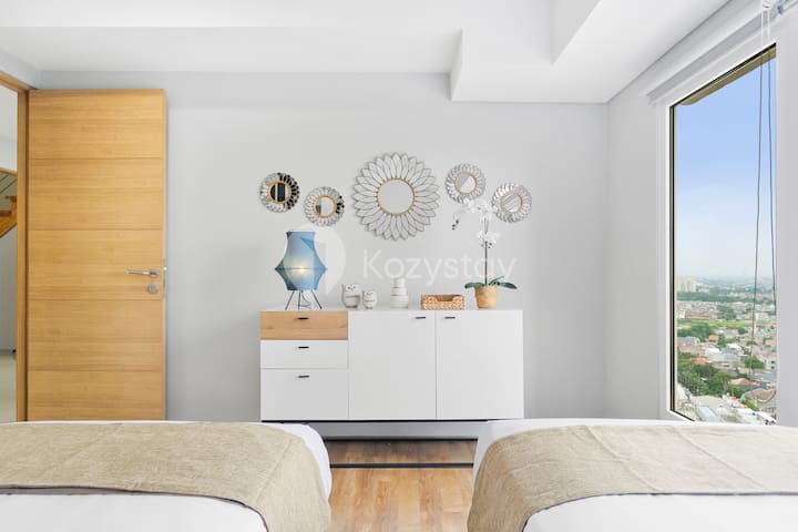 Magnolia by Kozystay | 3BR | Loft | Kebon Jeruk