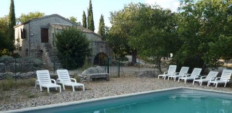 Large cottage with private pool and tennis