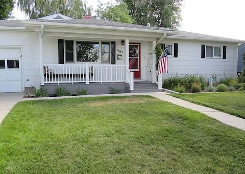 5 Bedrooms, Hot-Tub, Pet-Friendly Yard