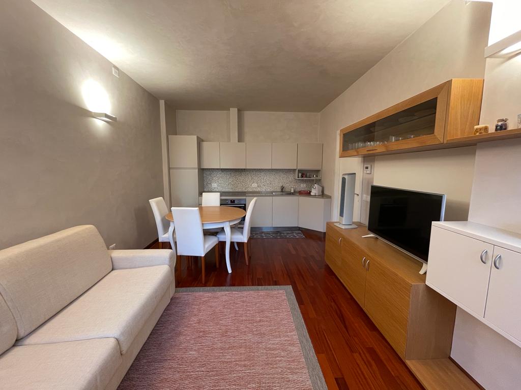 Popular Airbnb listing: Vacation home a stone's throw from the sea in Viareggio