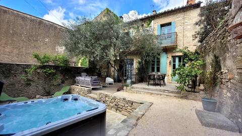 Old Maison de Vigneron avec Jacuzzi - Uzès