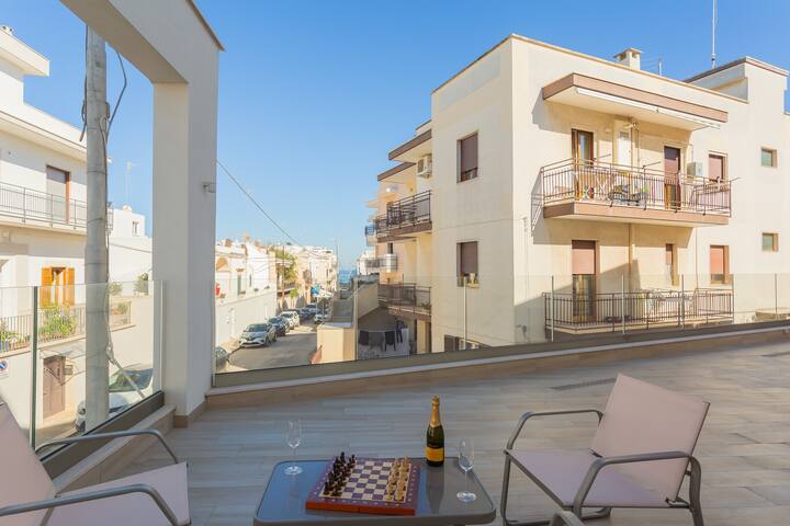 Palazzo Lux Stays 3 Marina, Pool, Beach, Centre gallery image 3