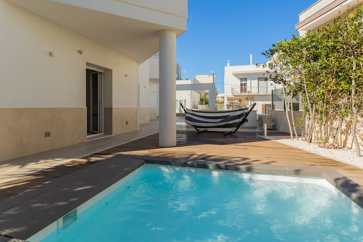 Palazzo Lux Stays 3 Marina, Pool, Beach, Centre