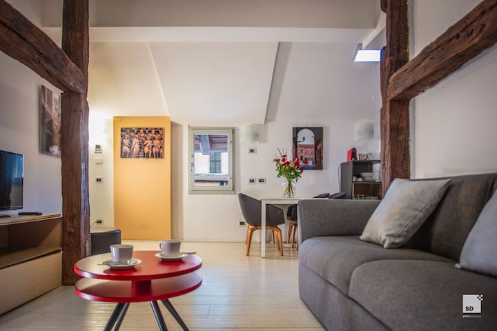 Urbanicooh Azzoguidi – Torre Asinelli View