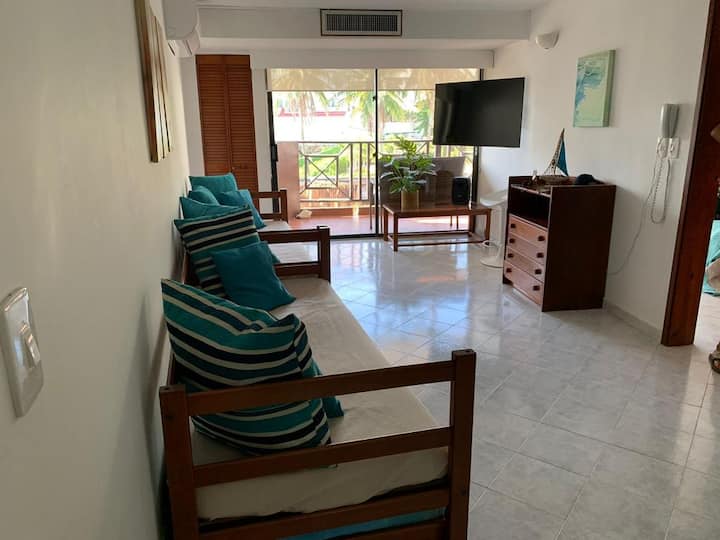 Remodelado Apto Con Balcón Cerca A La Mejor Playa - San Andrés