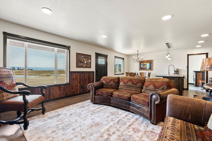 Swell Property Management managed Airbnb listing 3