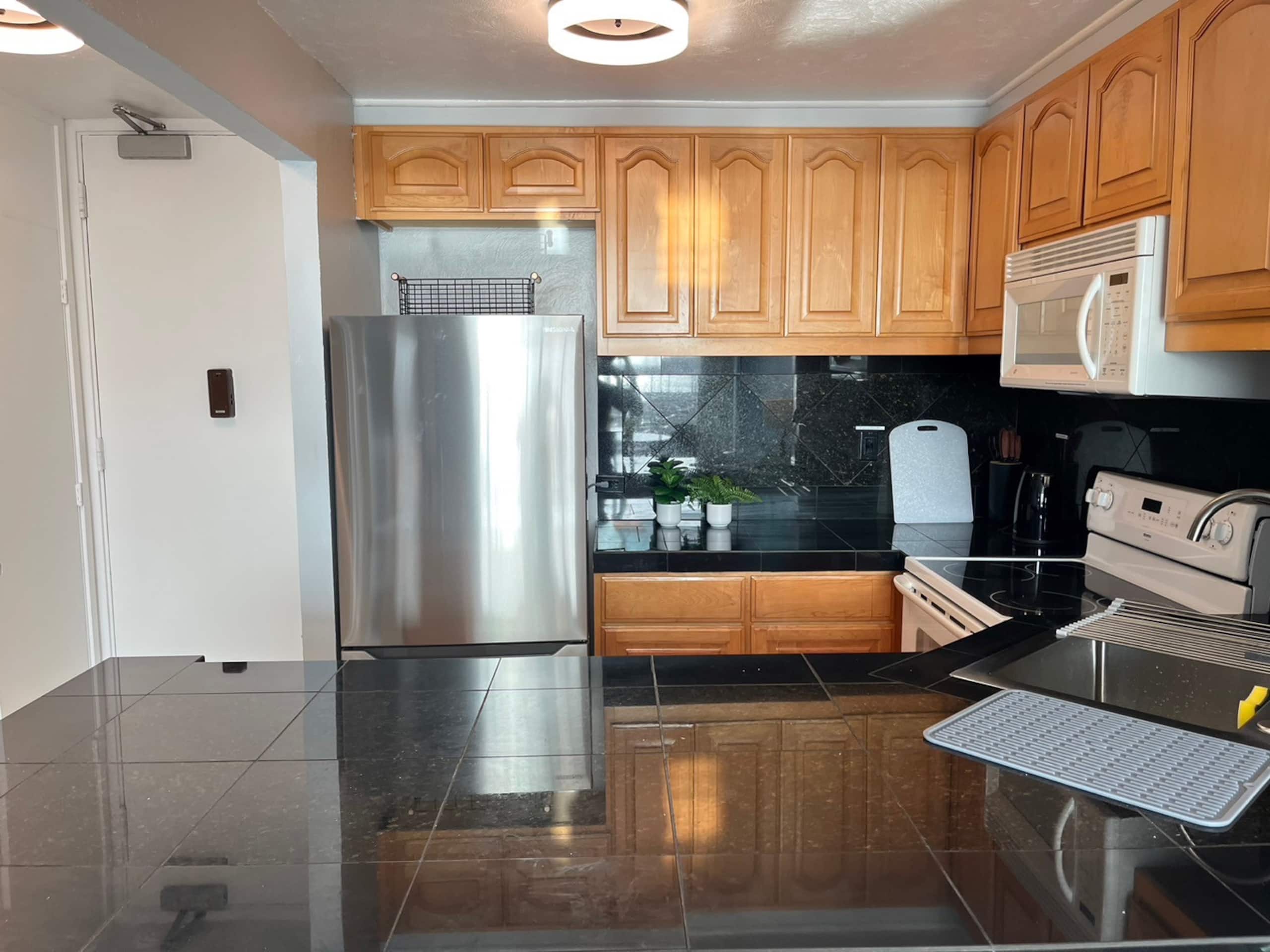Private1BR in Waikiki! In front of harbor! - Image 47