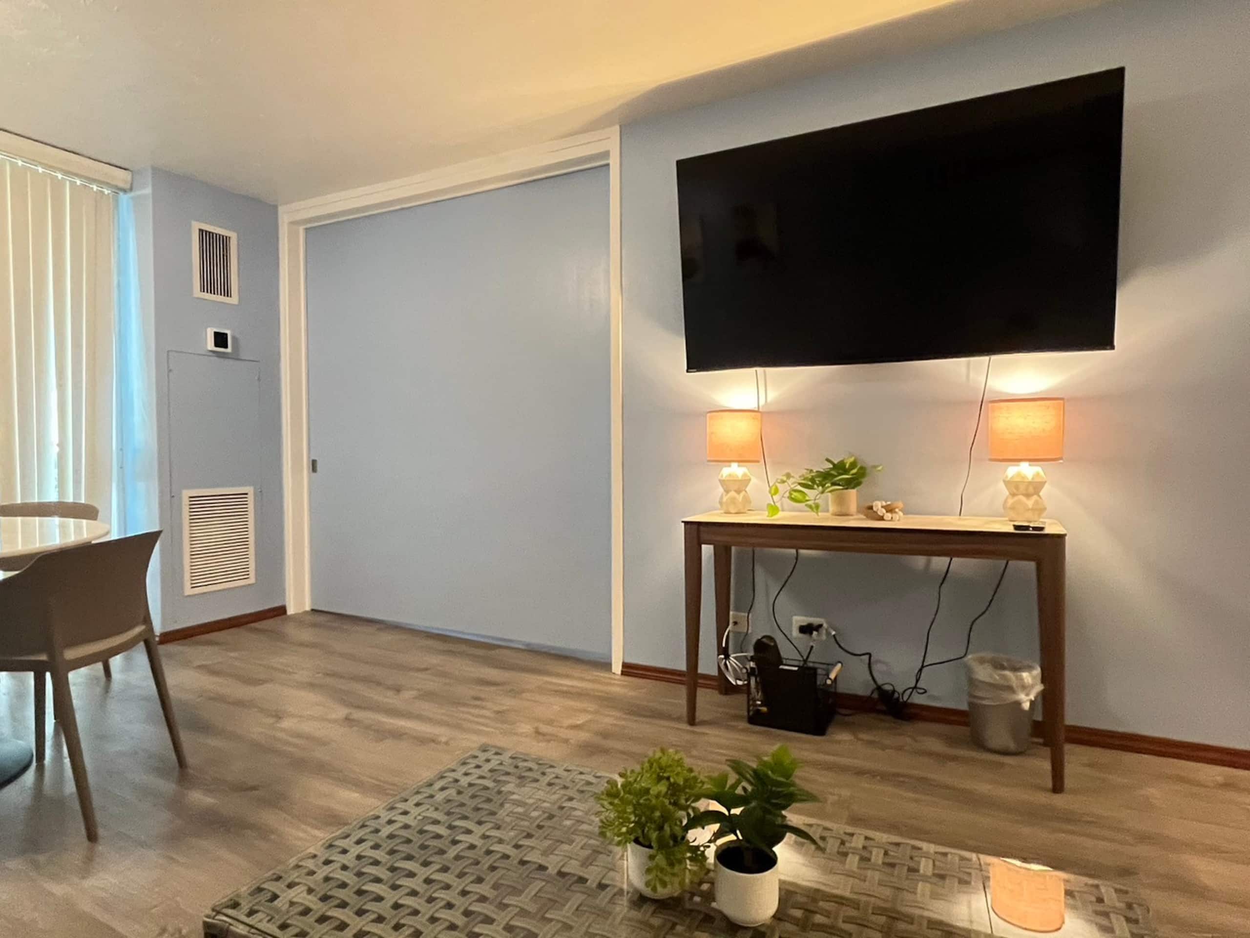 Private1BR in Waikiki! In front of harbor! - Image 18