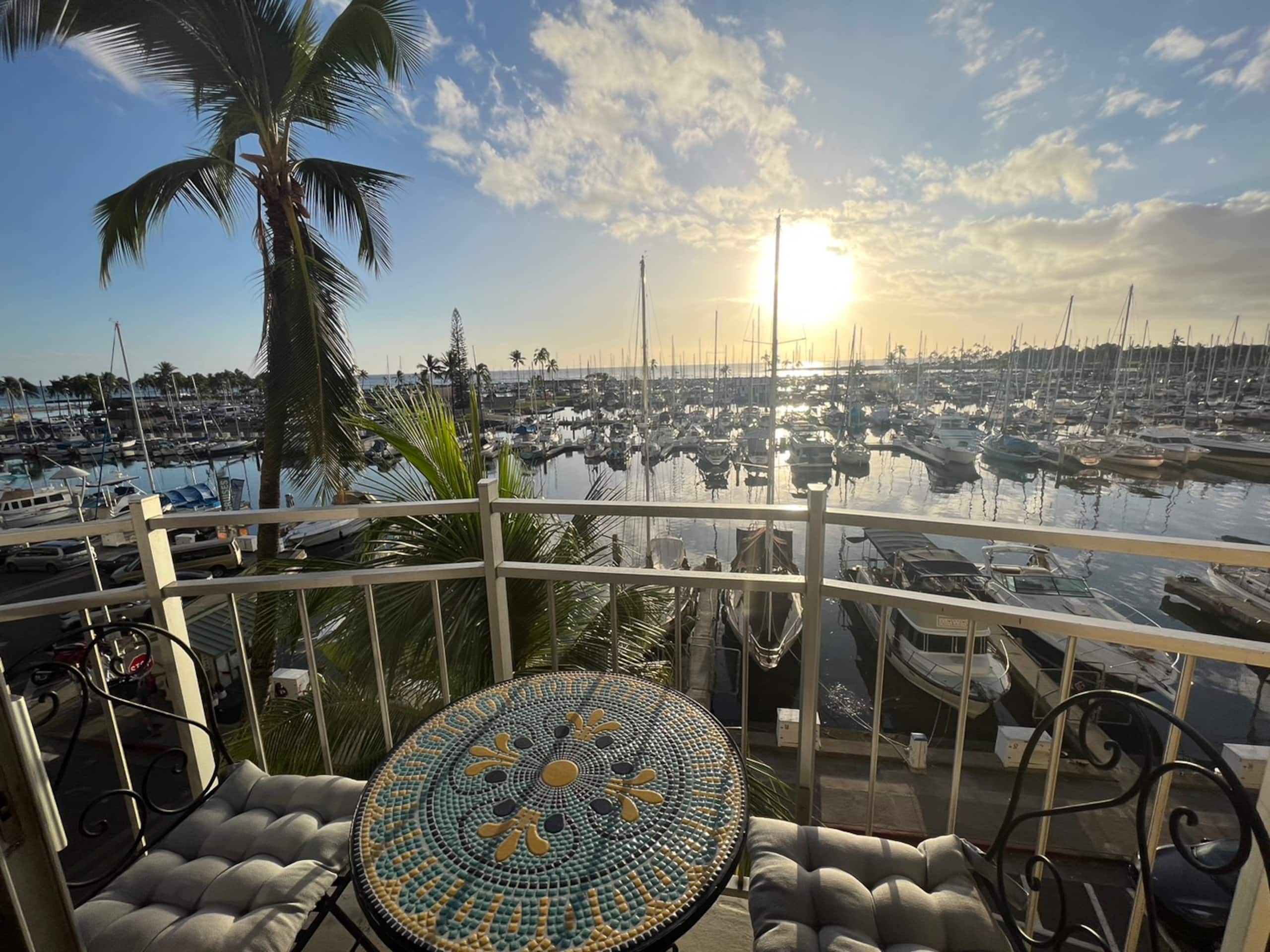 Private1BR in Waikiki! In front of harbor! - Image 4