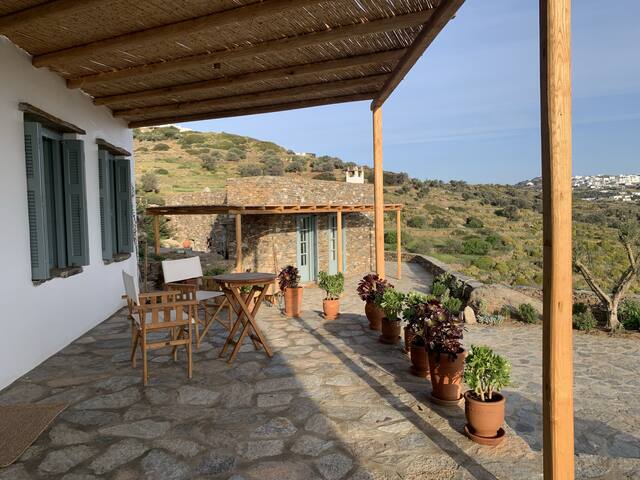 Maisons cycladiques Mavro Vouni 1 +2 gallery image 2