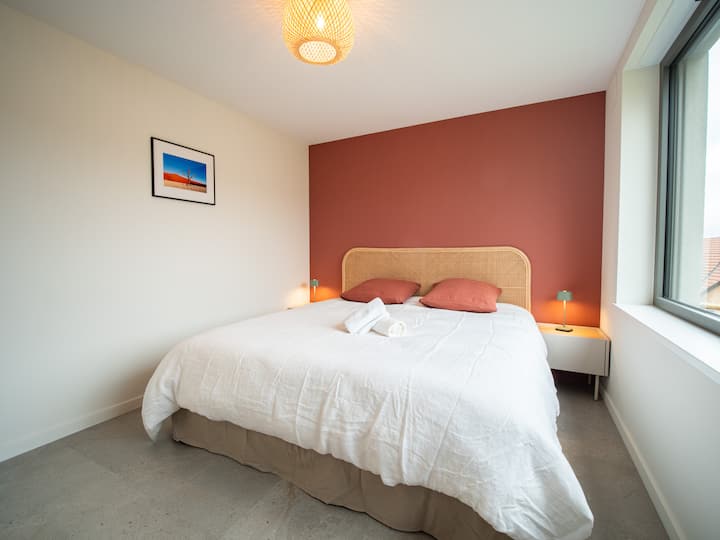 Chambre lit Queen size (180 x 200)