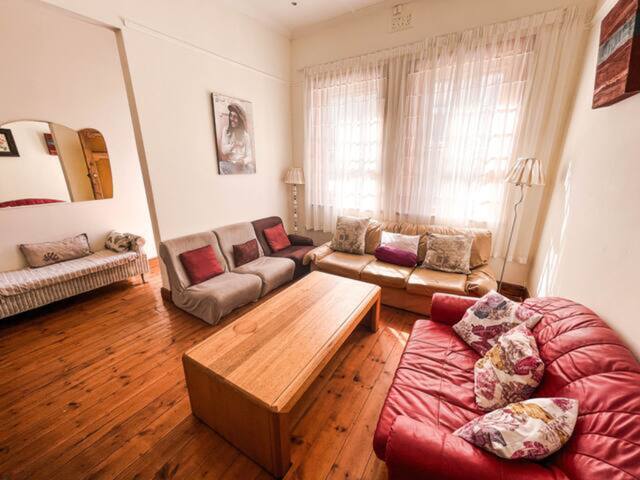 Bo Kaap: 5 Bedroom Heritage Home gallery image 5