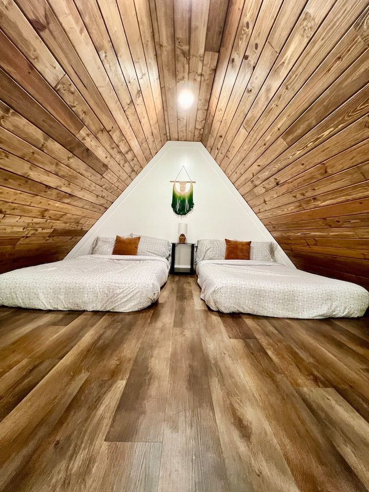 Roshani yenye Vitanda Viwili Kamili