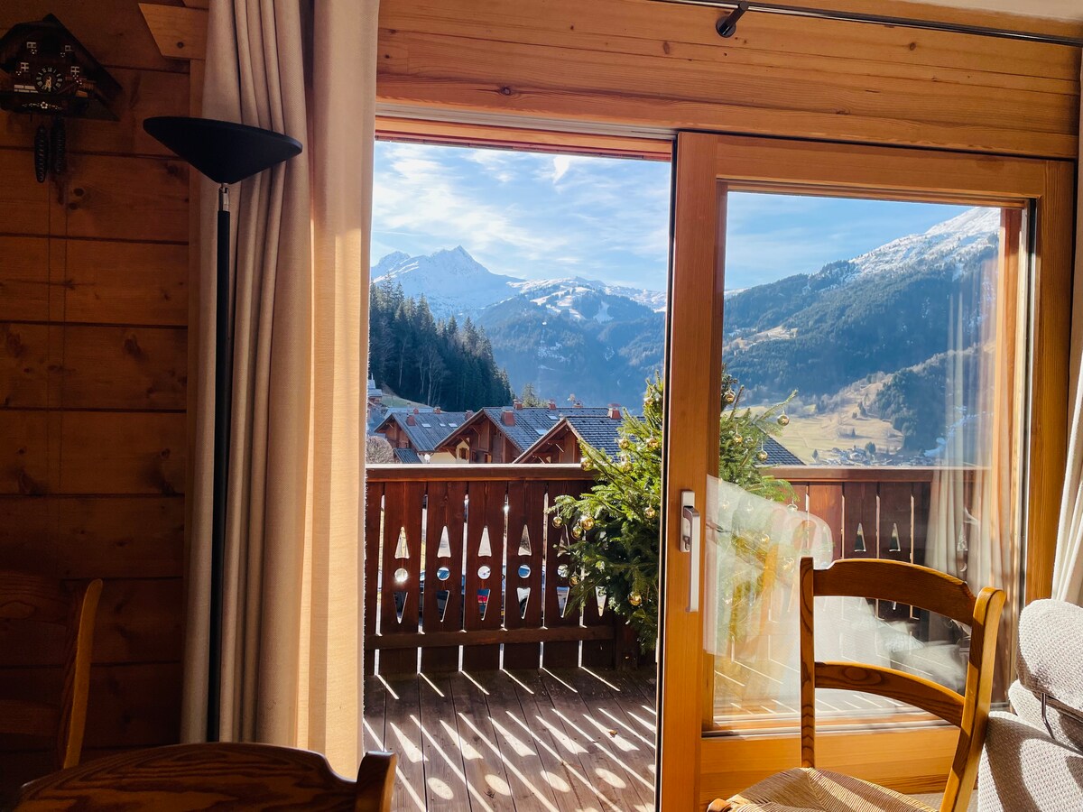 Top performing Airbnb: Very welcoming family cottage in summer and winter. in Les Contamines Montjoie