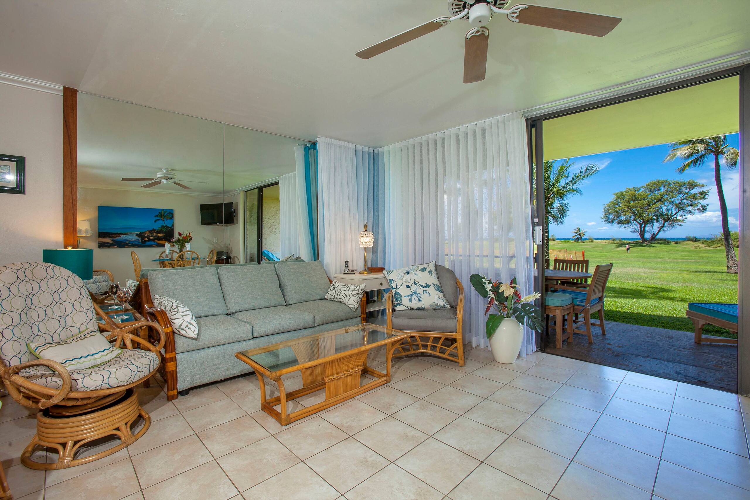 Ocean beachfront Luana Kai A103 updatedcondo Maui - Image 2