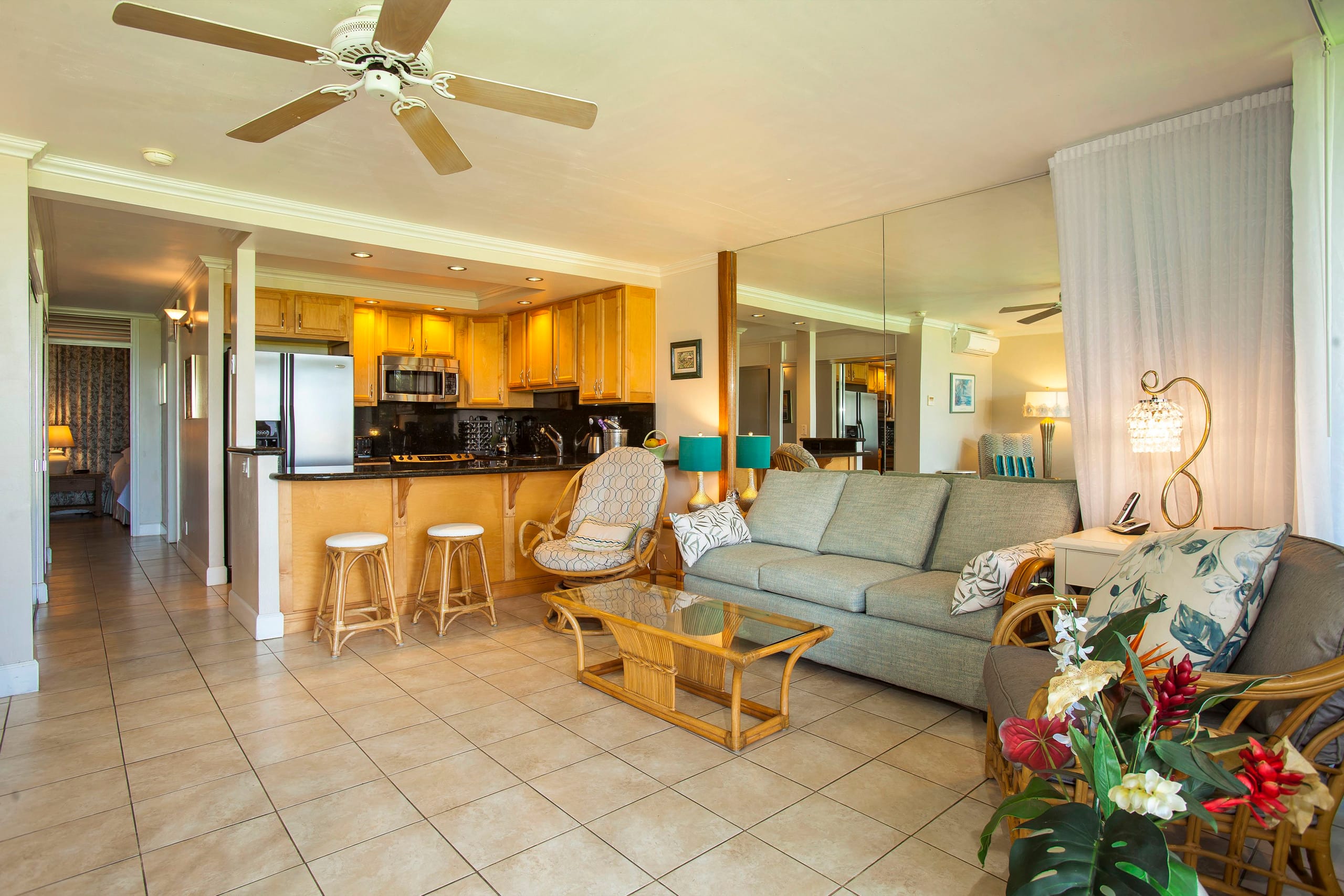 Ocean beachfront Luana Kai A103 updatedcondo Maui - Image 4