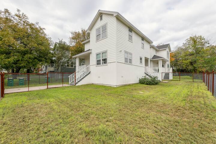 Chic 8BR Retreat+Central East Austin +Large Groups gallery image 5