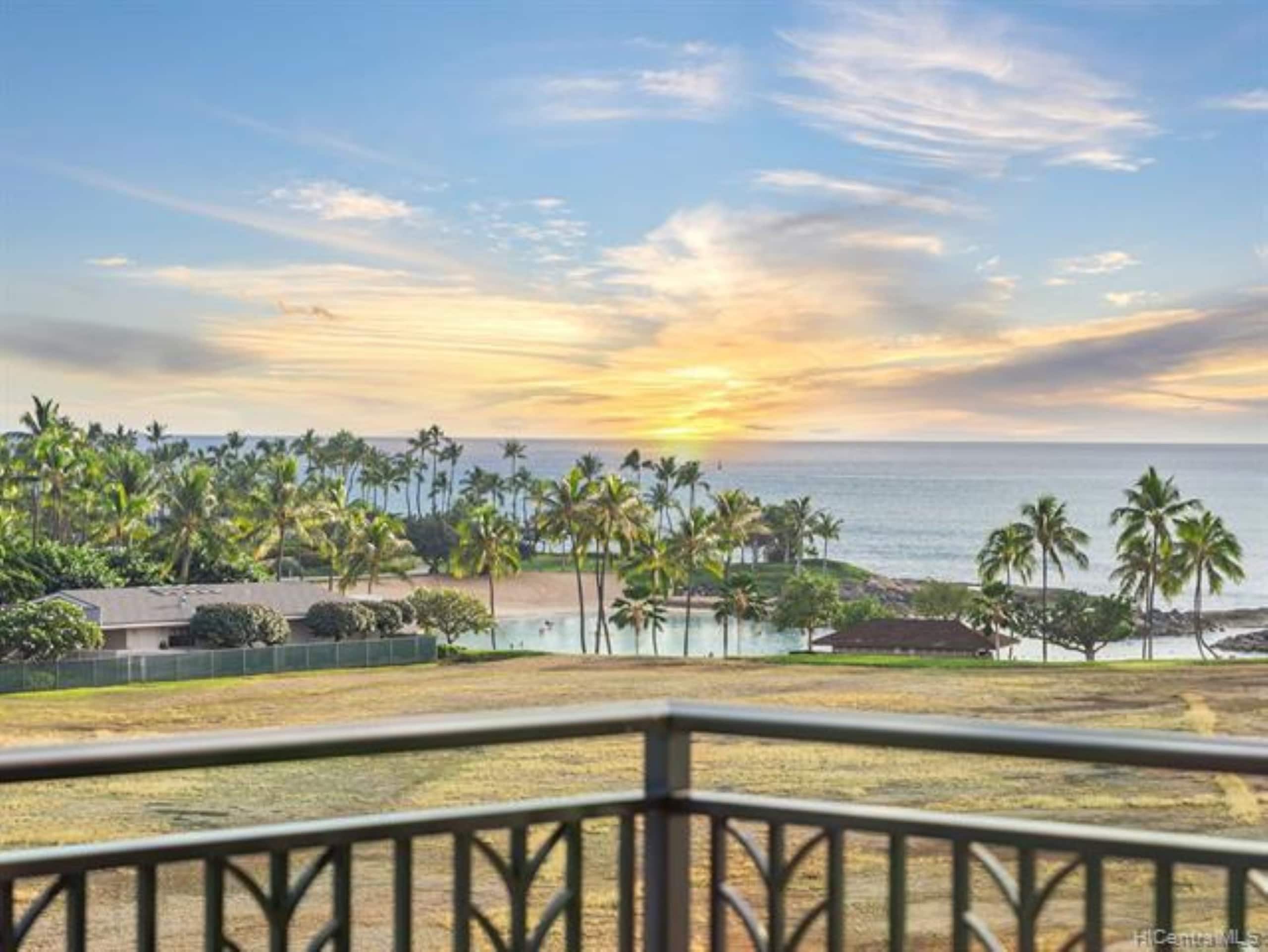 Condo in Kapolei · ★4.95 · 2 bedrooms · 5 beds · 2 private baths - Image 32