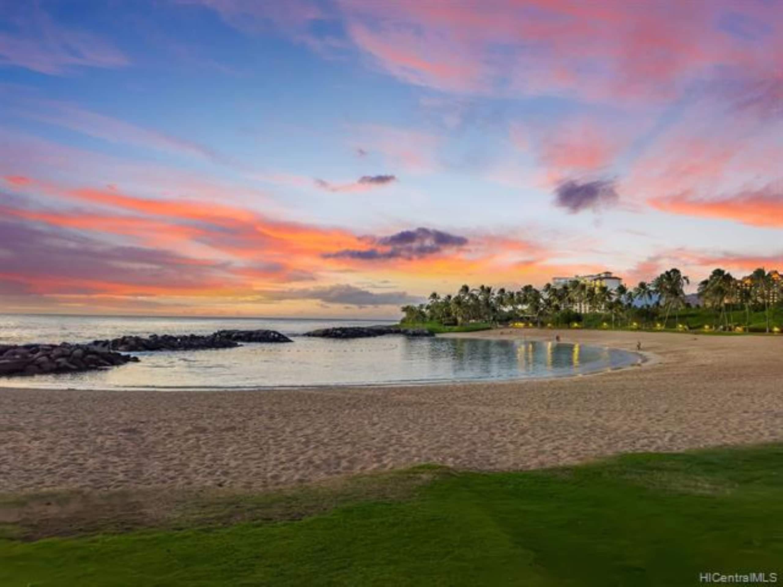 Condo in Kapolei · ★4.95 · 2 bedrooms · 5 beds · 2 private baths - Image 19