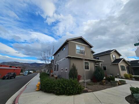 Beautiful 3-bedroom Family House