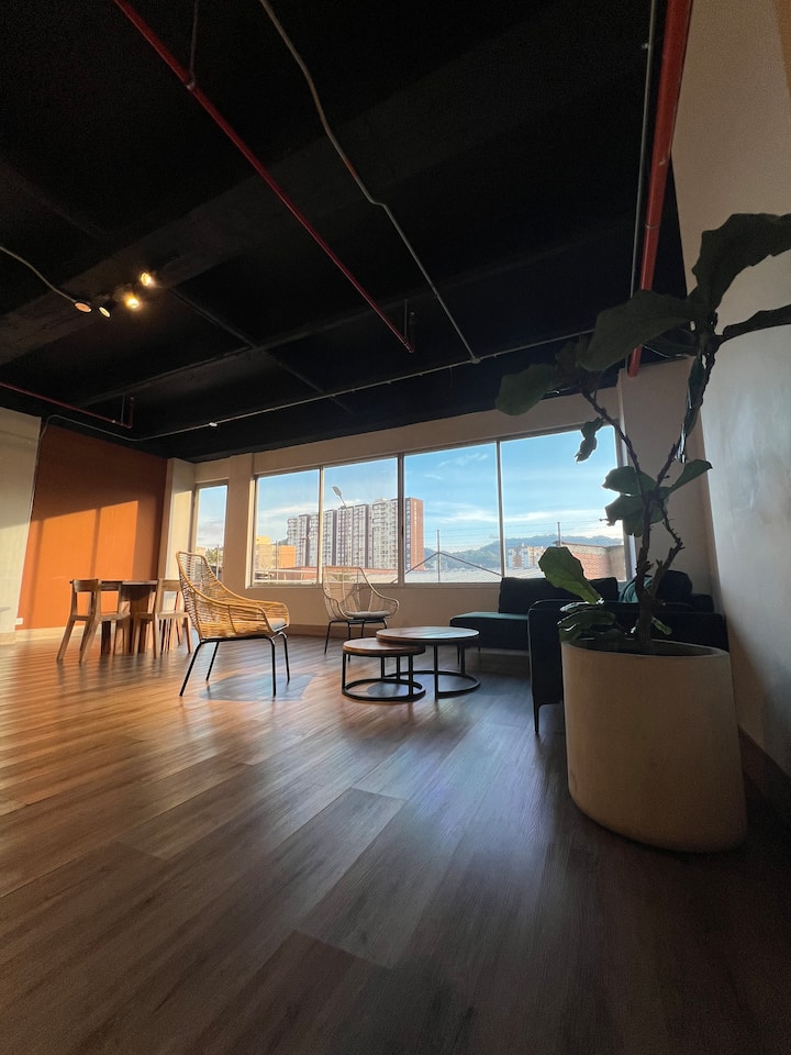 City View /Best Location/workstation /Gym /Parking - Manizales
